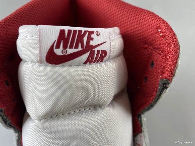 1 555088-103 Metallic Jordan Red Air Retro (2017) 0715